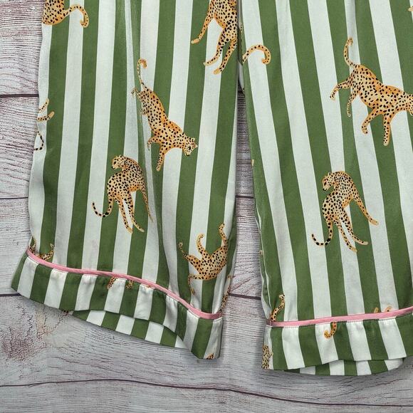 Room Service Wide Leg Crop Cheetah Green White Tropical Pajama Pants Size Small - Picture 5 of 8